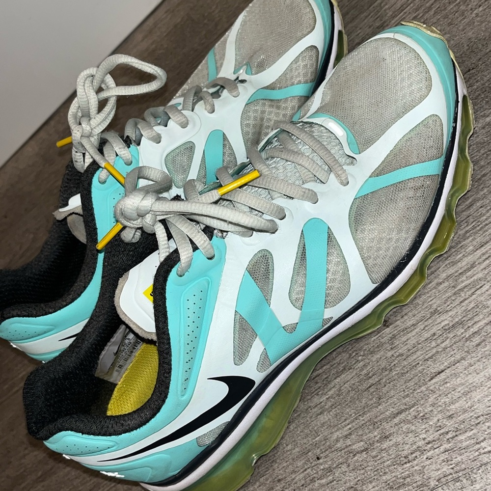 Nike air max